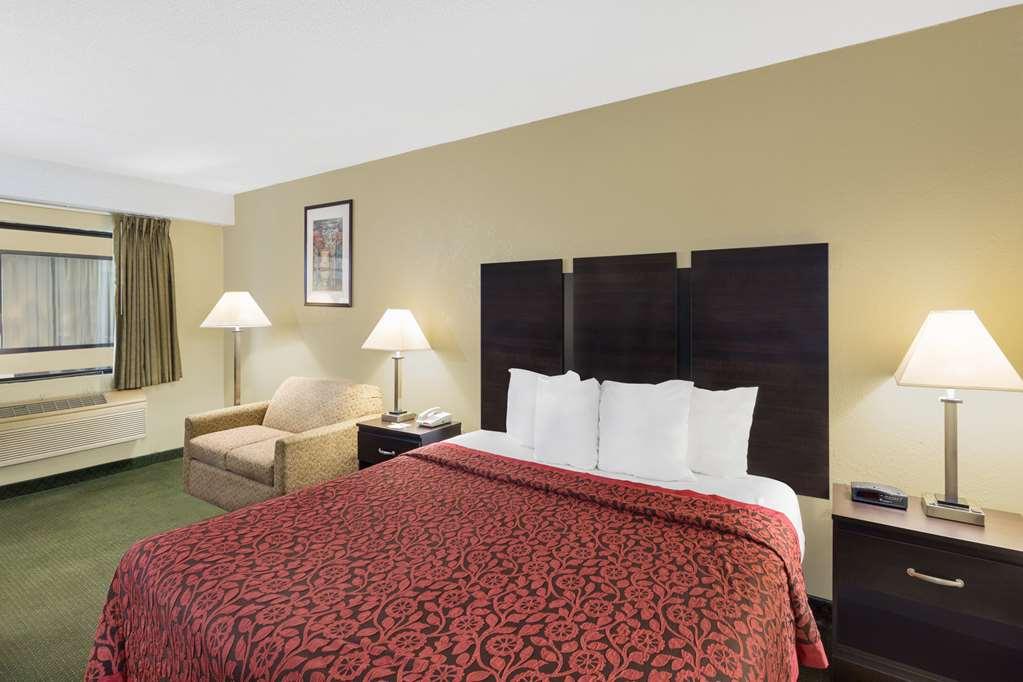 Days Inn & Suites By Wyndham Columbia Airport Уэст-Коламбия Номер фото